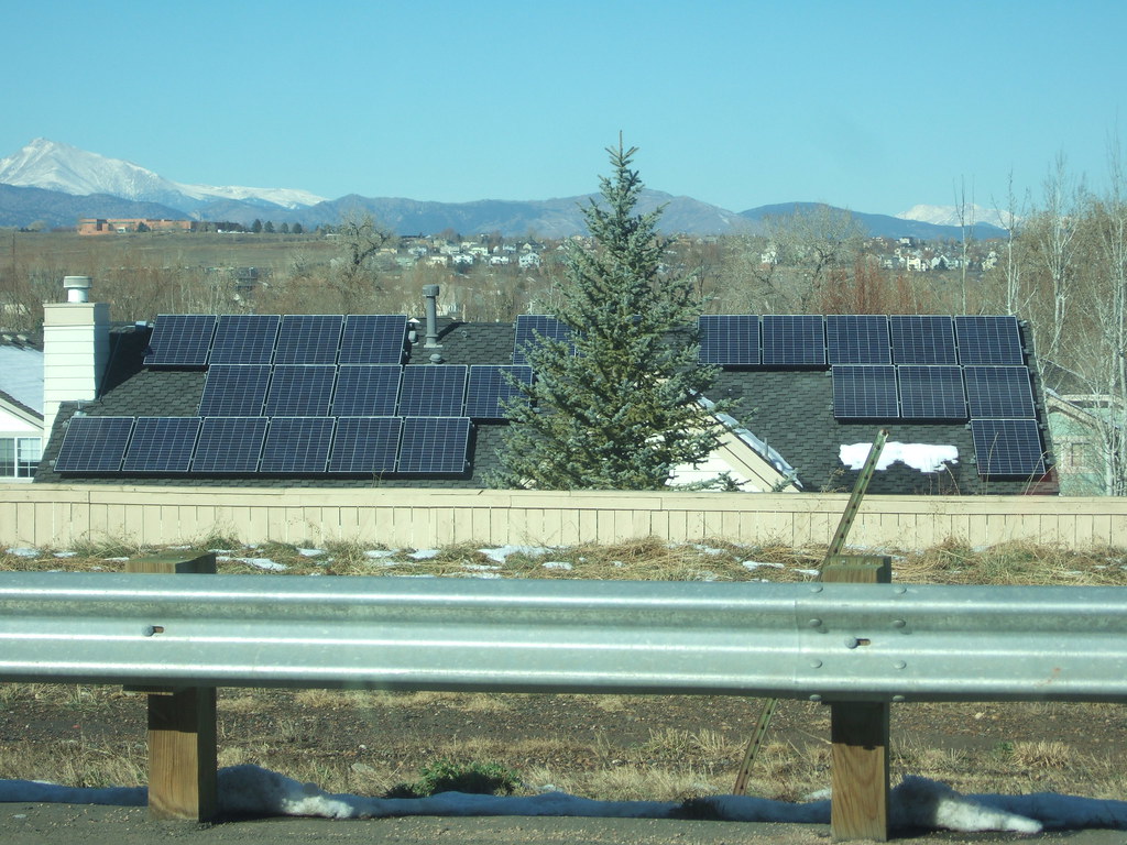 solar-charging-ev-home — 본문 사진 2